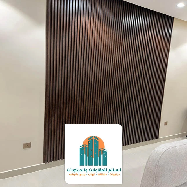 فني تركيب بديل الخشب